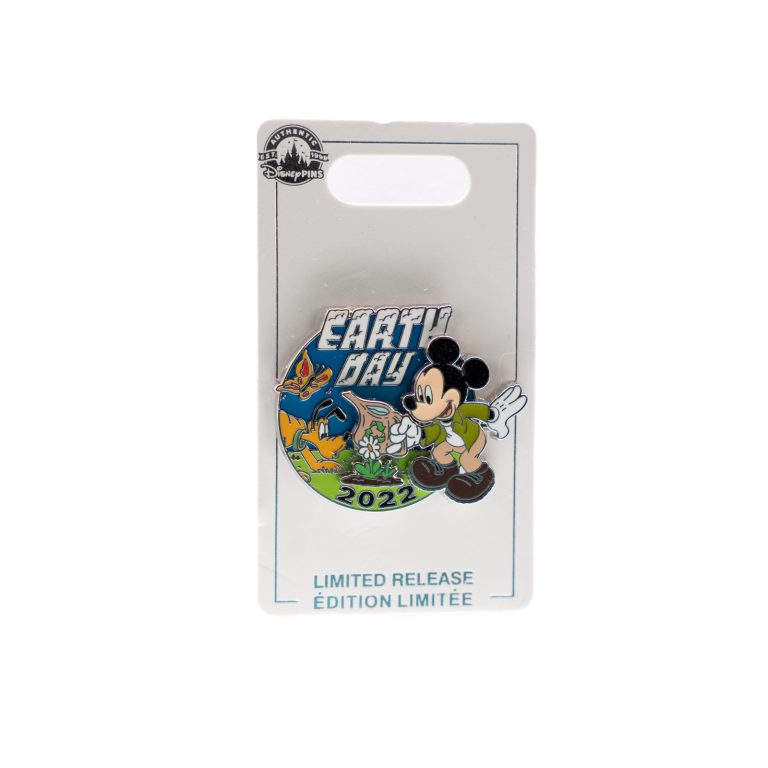 Mickey Mouse & Pluto - Earth Day 2022